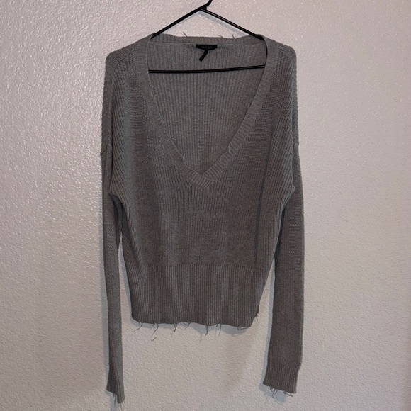 Bobi black Gray V-Neck Women's Sweater - Picture 2 of 6